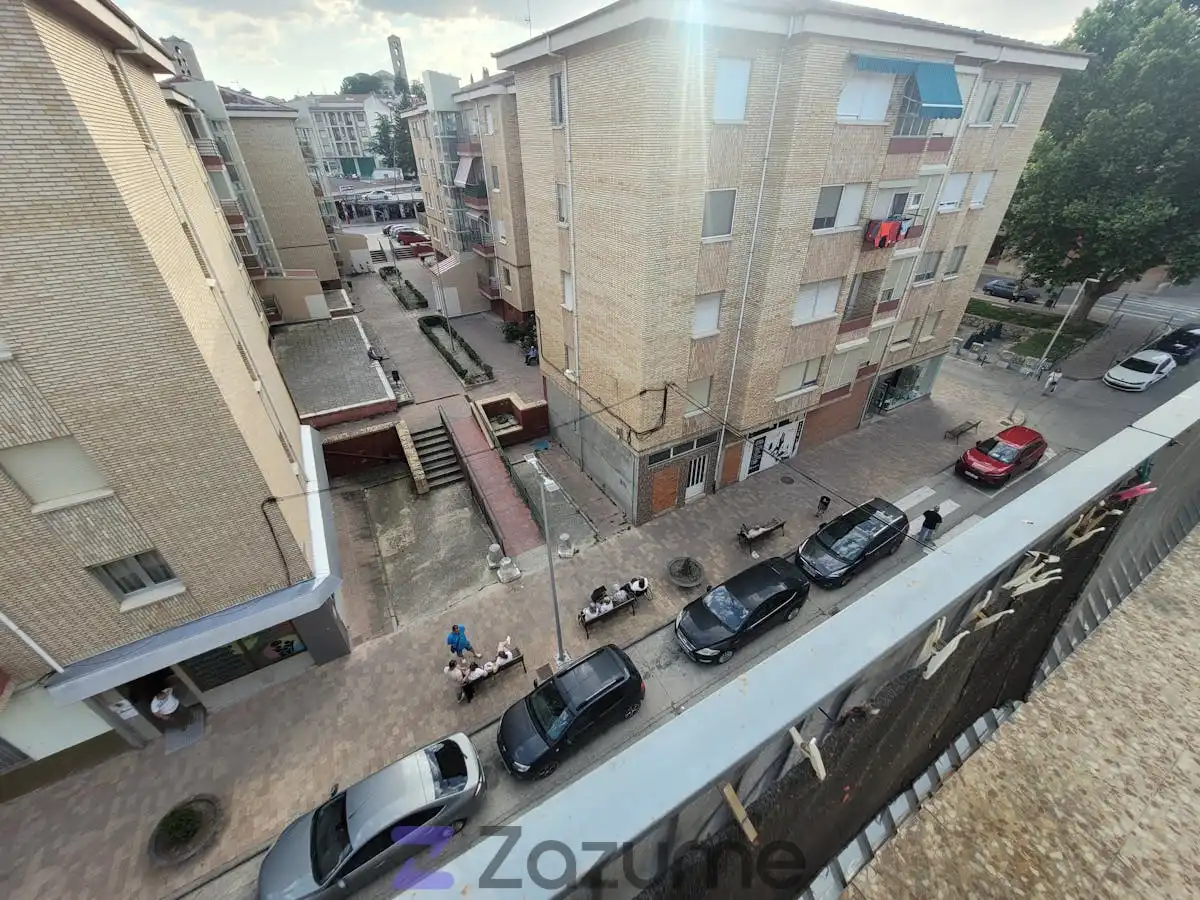 Parking de Piso de alquiler en Cuéllar con Calefacción, Parquet y Terraza