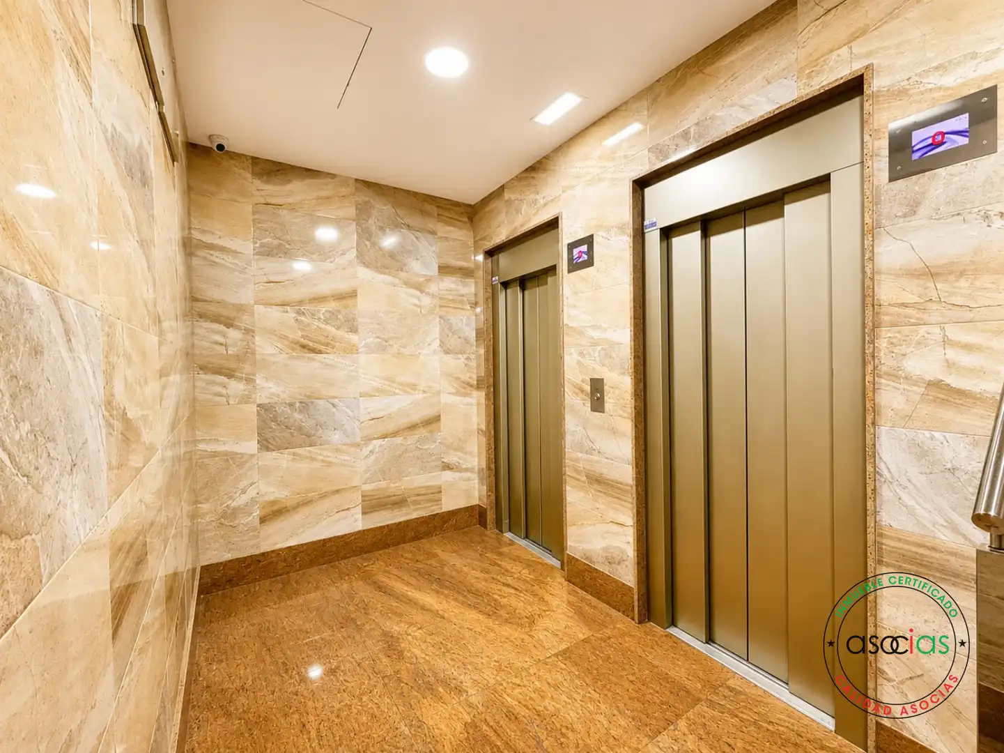 Piso en venta en CL MARIA ZAMBRANO, 8, La Calzada