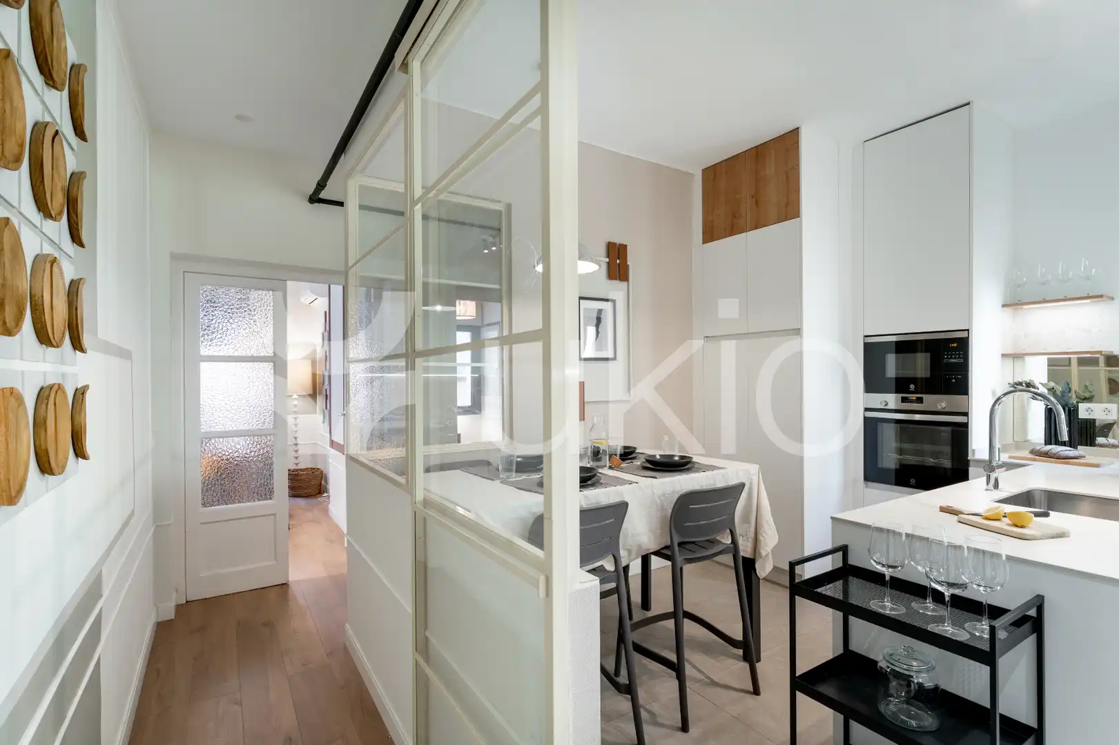 Dormitori de Apartament de lloguer en Madrid amb Aire condicionat, Calefacció i Moblat