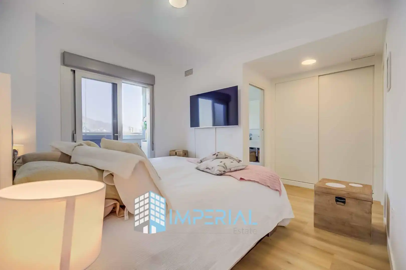 Bedroom of Flat for sale in Fuengirola  with Air Conditioner, Heating and Terrace