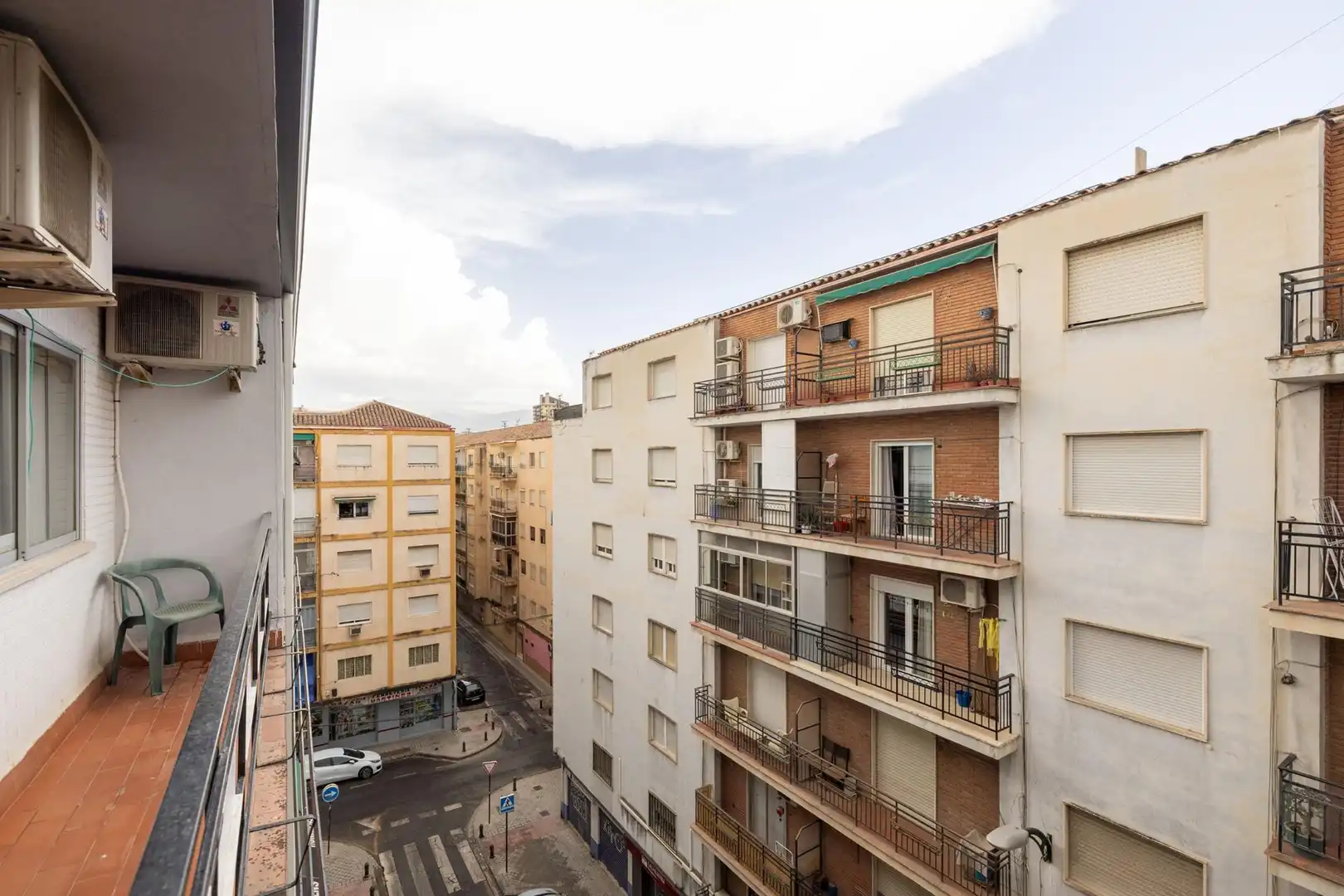 Vista exterior de Piso en venta en Granada con Aire acondicionado, Calefacción y Terraza