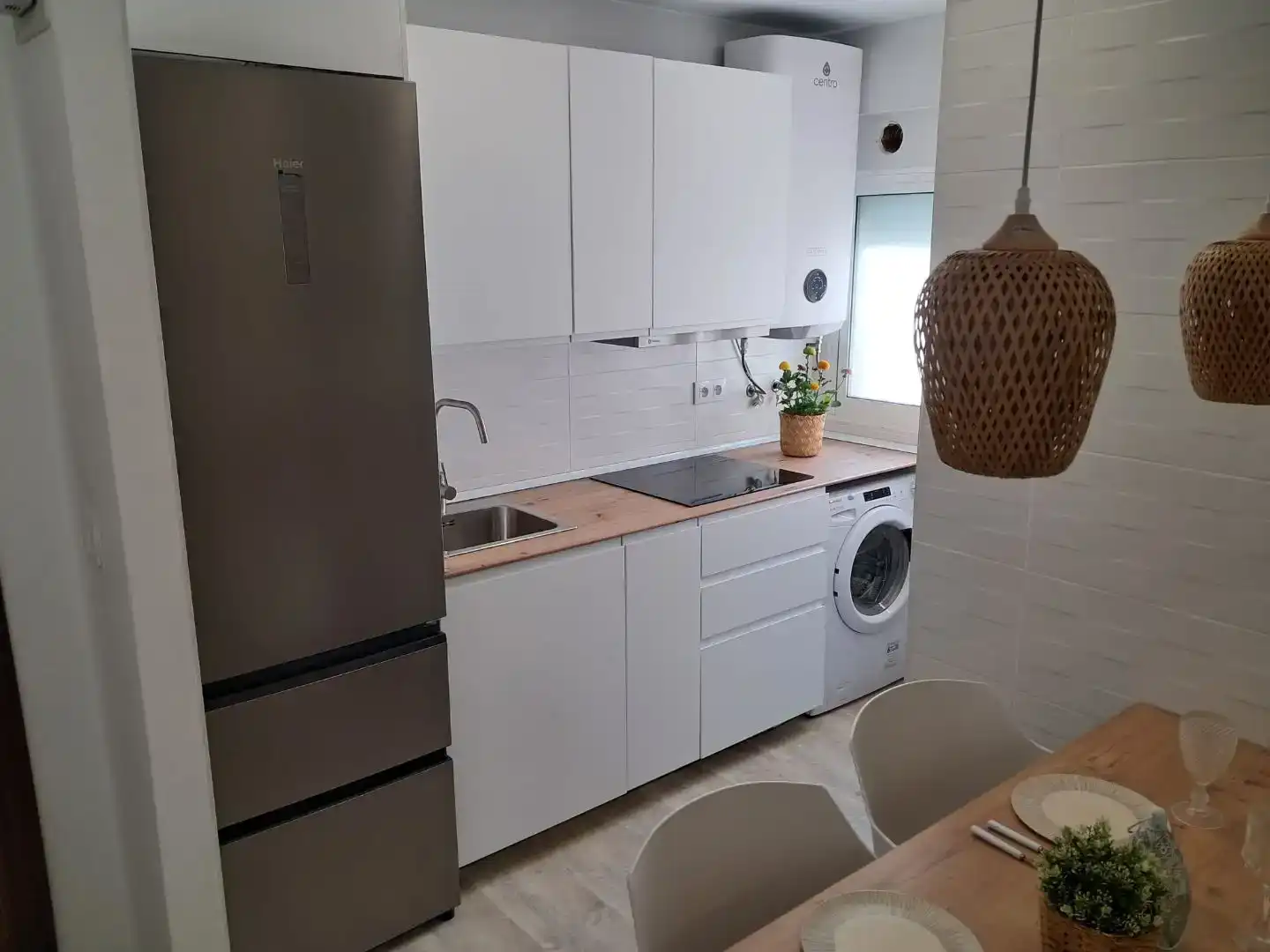 Cocina de Piso de alquiler en Sevilla con Aire acondicionado, Parquet y Amueblado
