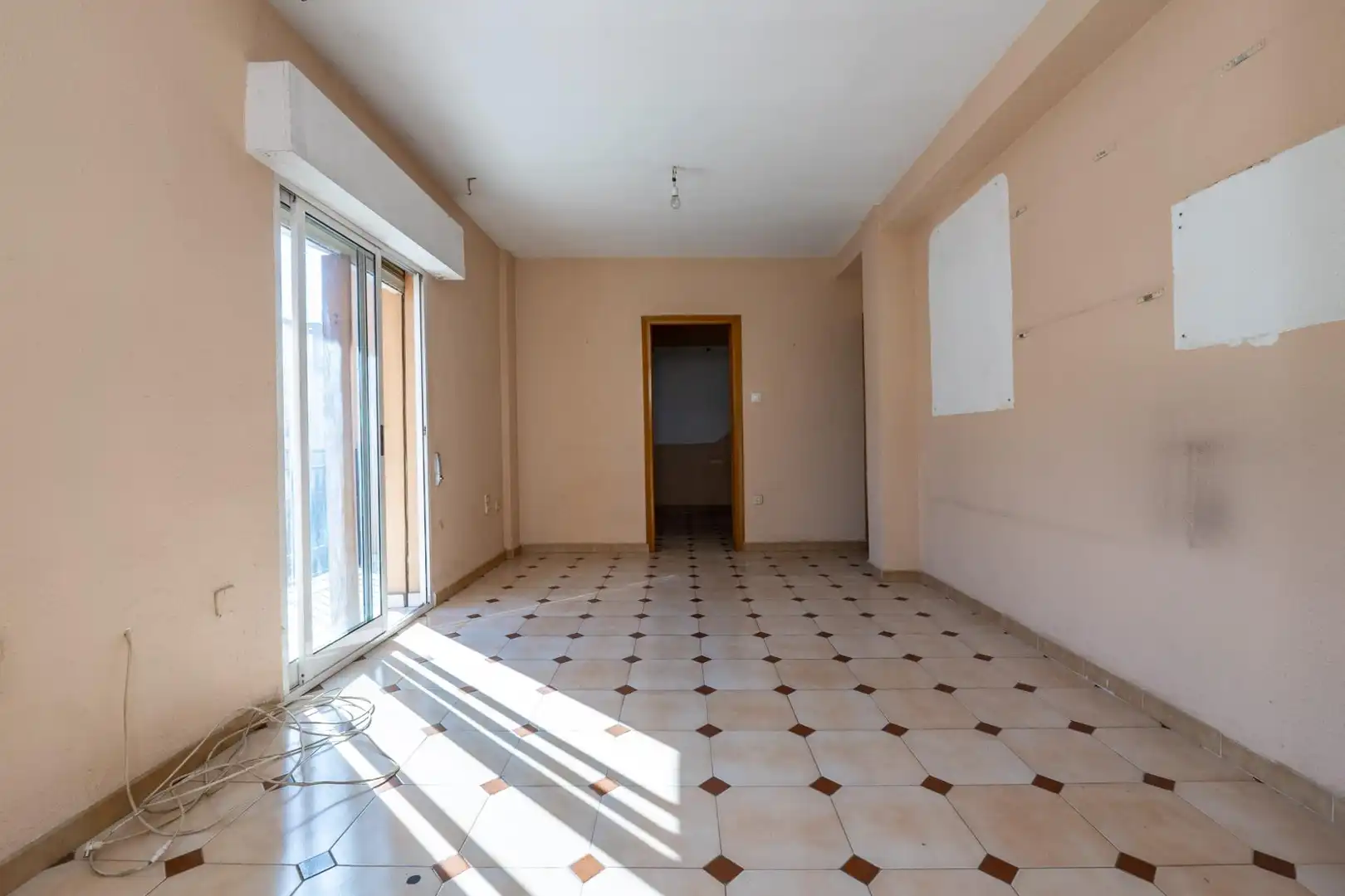 Dormitori de Pis en venda en Granada amb Balcó