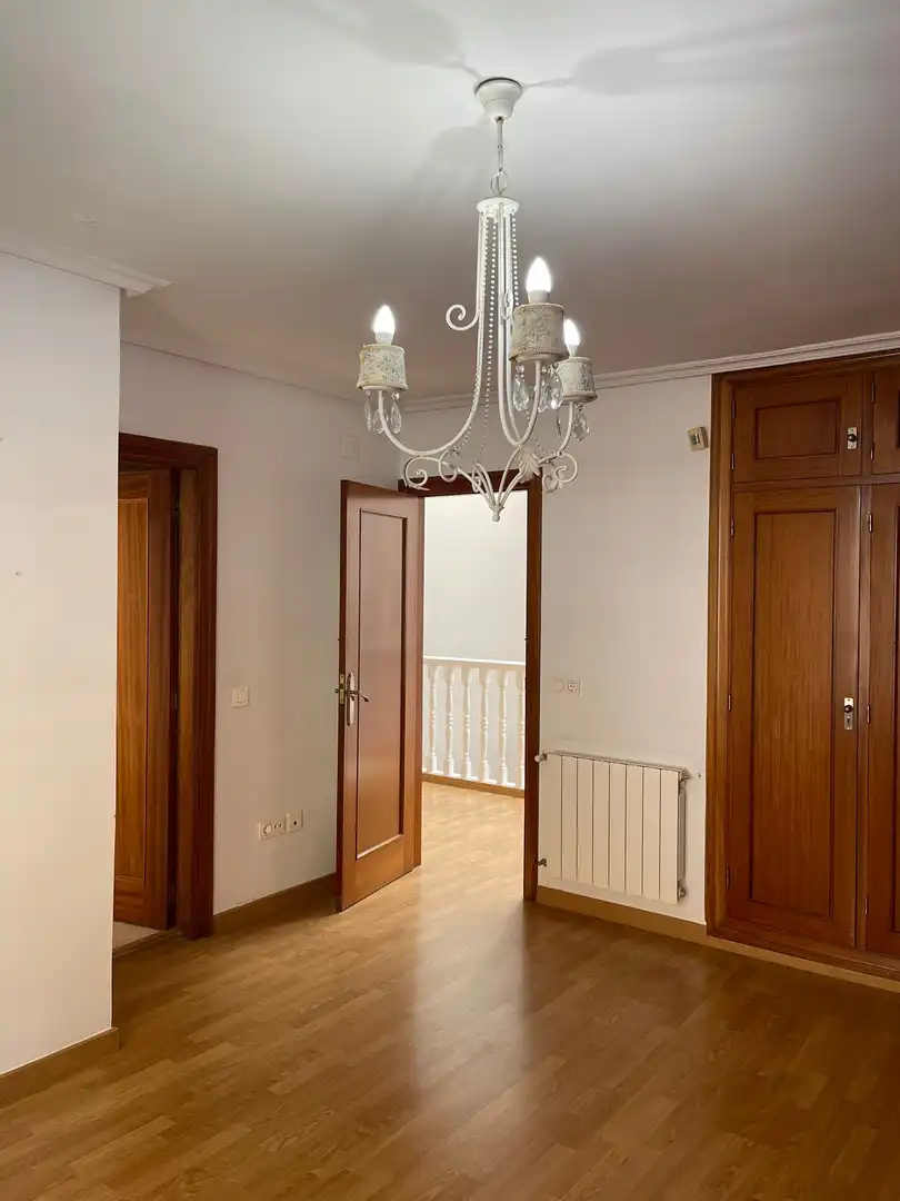 Casa o xalet en venda en Plasencia amb Aire condicionat, Calefacció i Jardí privat
