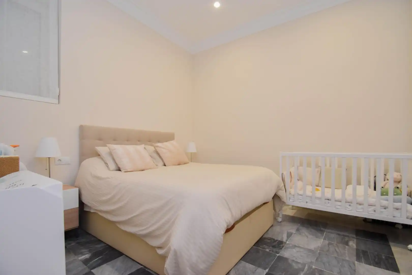 Bedroom of Buildings for sale in Almuñécar