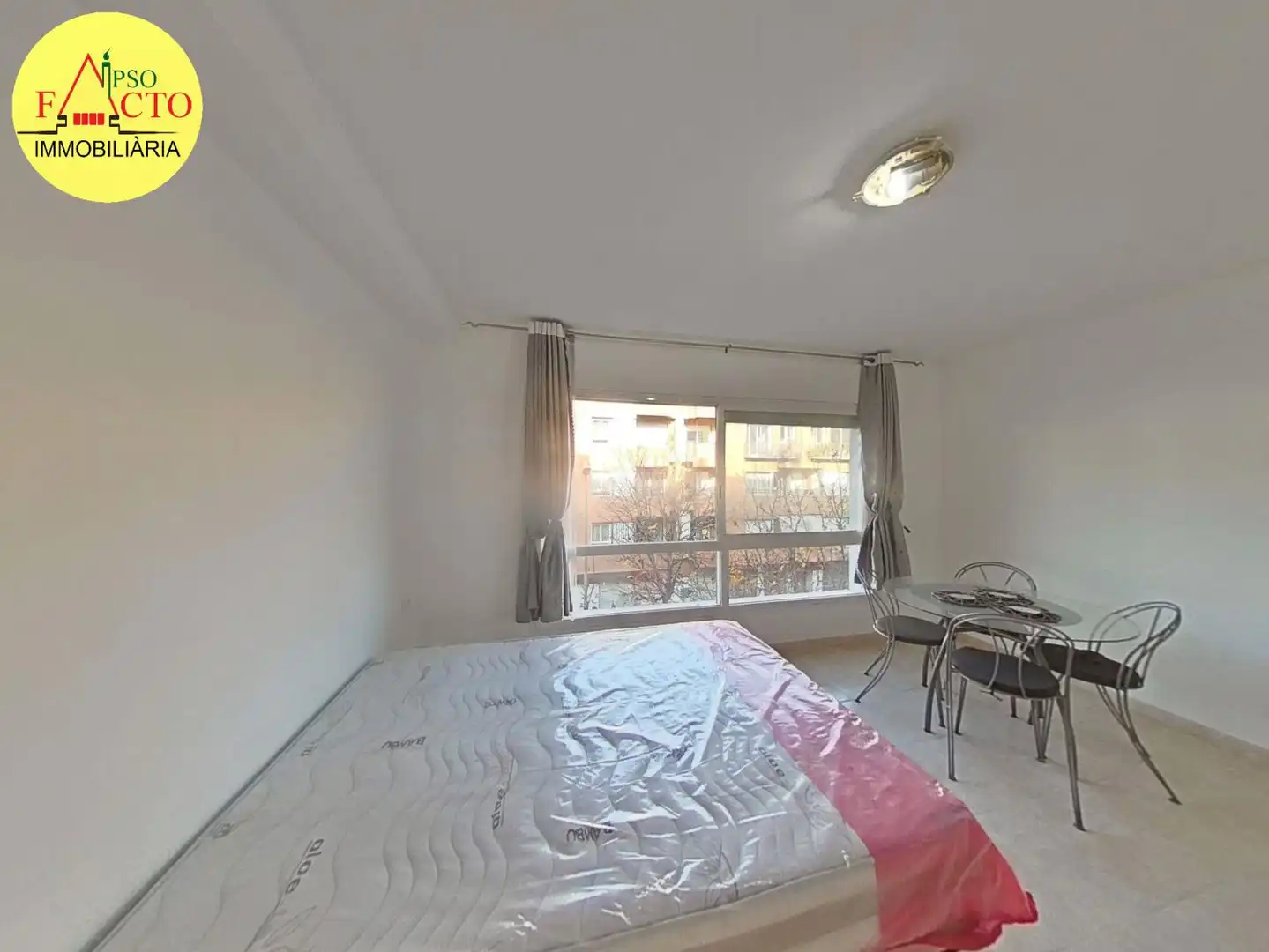 Habitación de Piso en venta en Girona con Calefacción