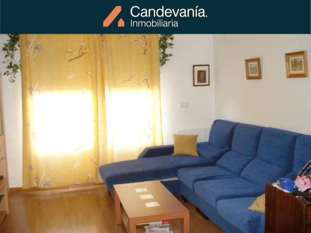 Casa adosada en Venta en Zuera