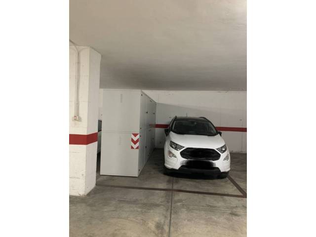 Garaje en Venta en Gabriela Mistral en Barrio de Peral - San Félix