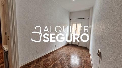 Photo 4 of Flat for rent in Vicenta Villegas, Lucero,  Madrid Capital