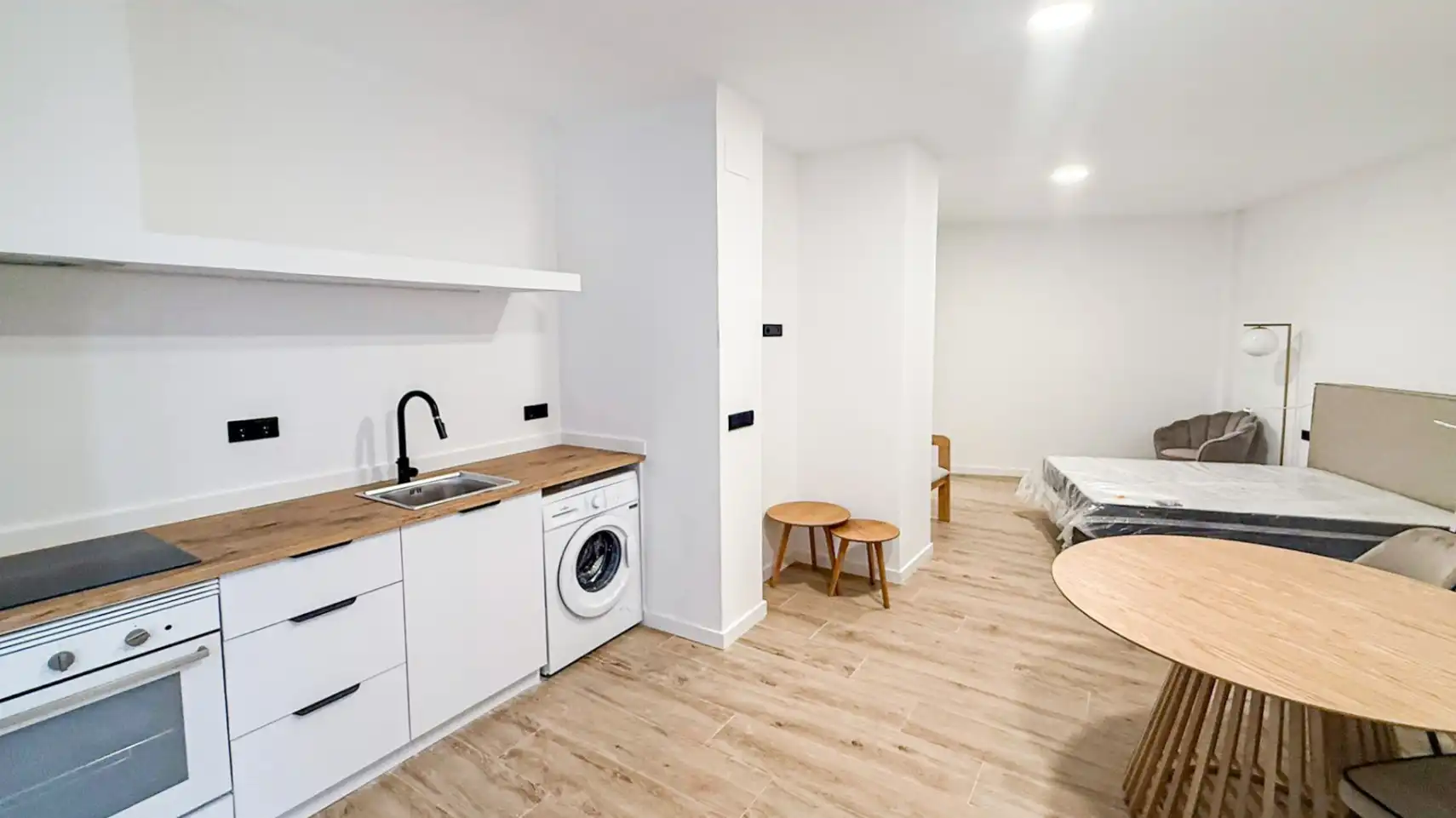 Habitación de Estudio en venta en Dénia con Aire acondicionado, Calefacción y Amueblado