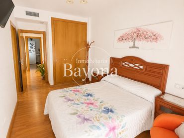 Piso con ascensor en venta en Calle de Ramón y Cajal 23