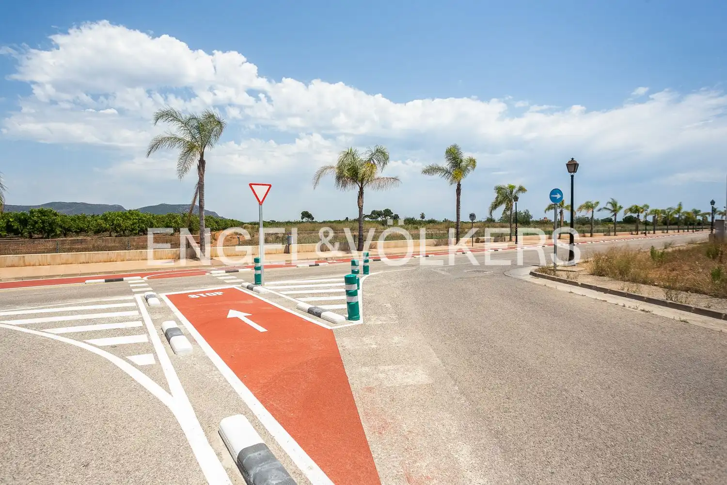 Vista exterior de Piso en venta en Rafelbuñol / Rafelbunyol con Aire acondicionado, Calefacción y Parquet