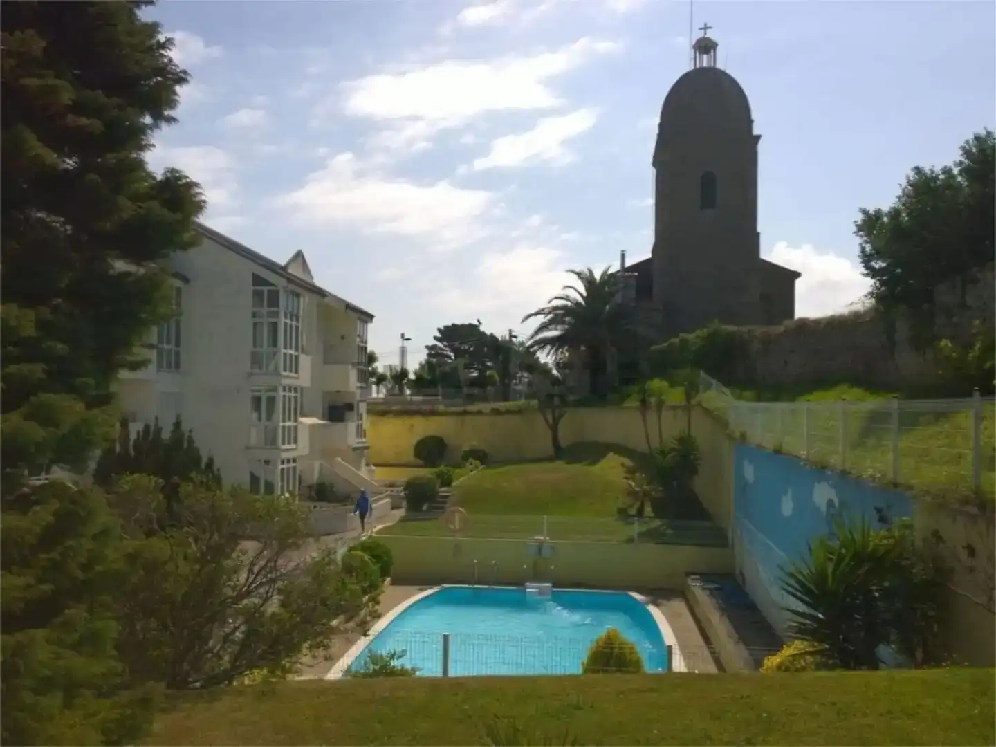 Schwimmbecken von Wohnung zur Miete in Suances mit Privatgarten, Parkett und Abstellraum