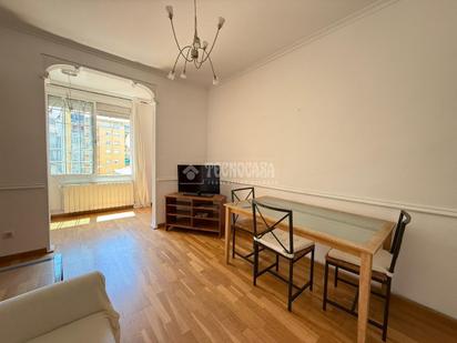 Living room of Flat for sale in  Barcelona Capital  with Heating, Parquet flooring and Balcony