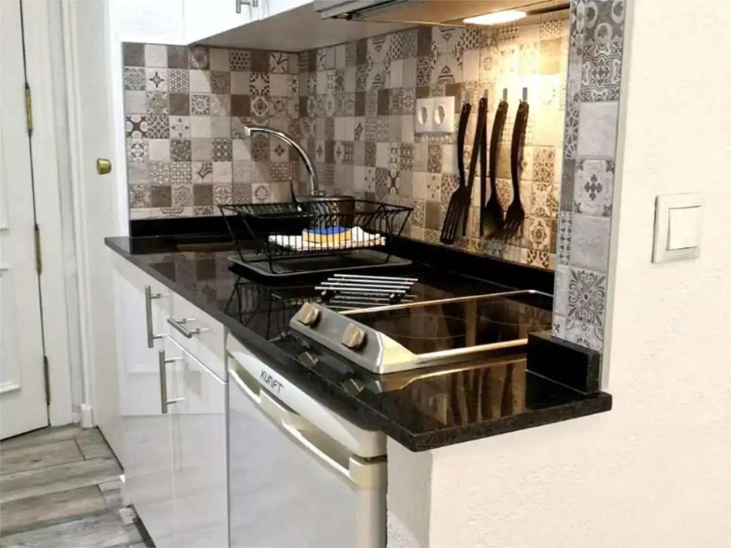 Kitchen of Study for rent in Alicante / Alacant  with Air Conditioner, Storage room and Furnished