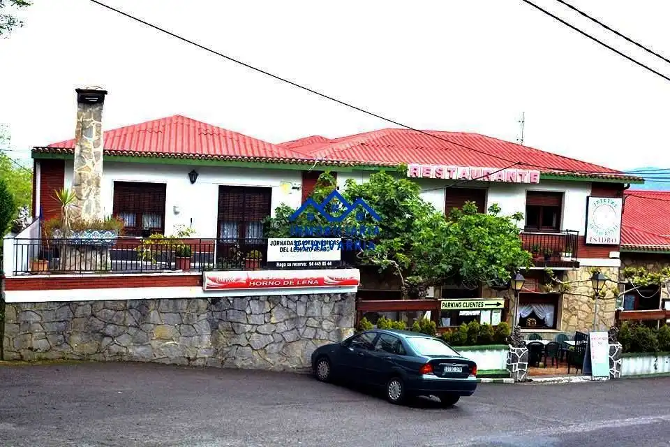 Local comercial en venda a Uribarri