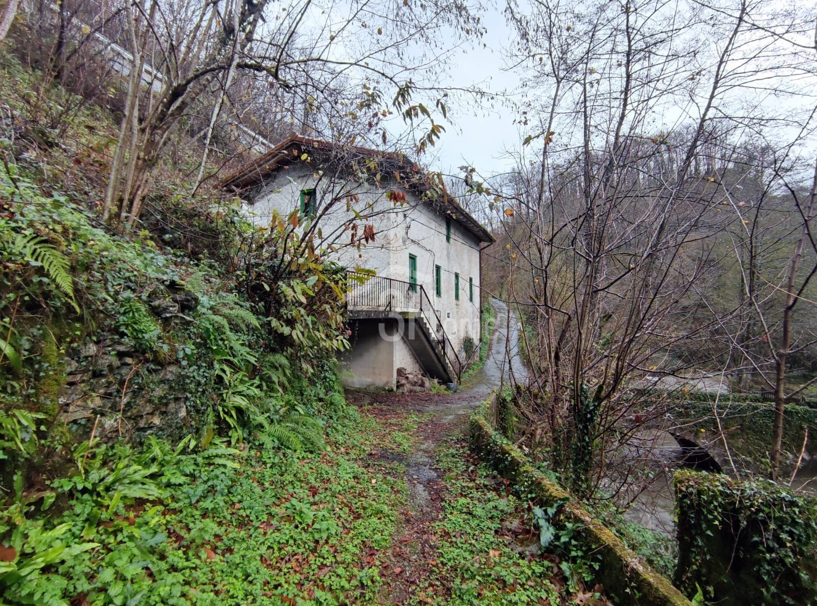Vista exterior de Finca rústica en venda en Igantzi amb Terrassa