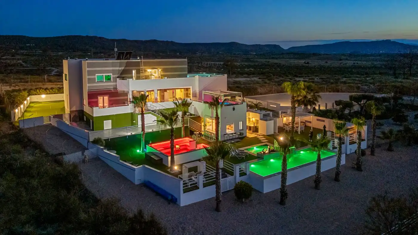 Vista exterior de Casa o xalet en venda en Orihuela