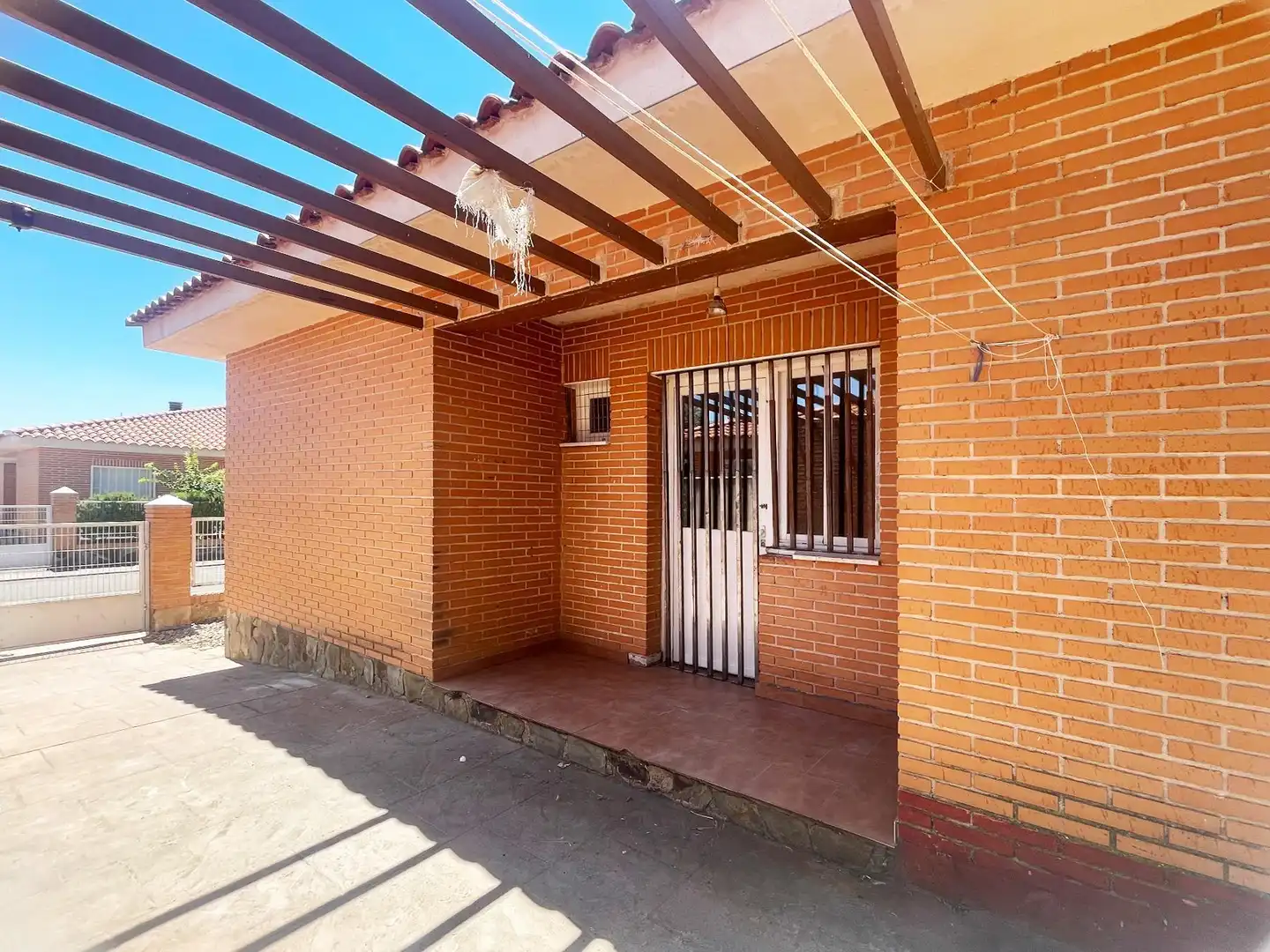 Vista exterior de Casa o chalet en venta en La Mata con Jardín privado