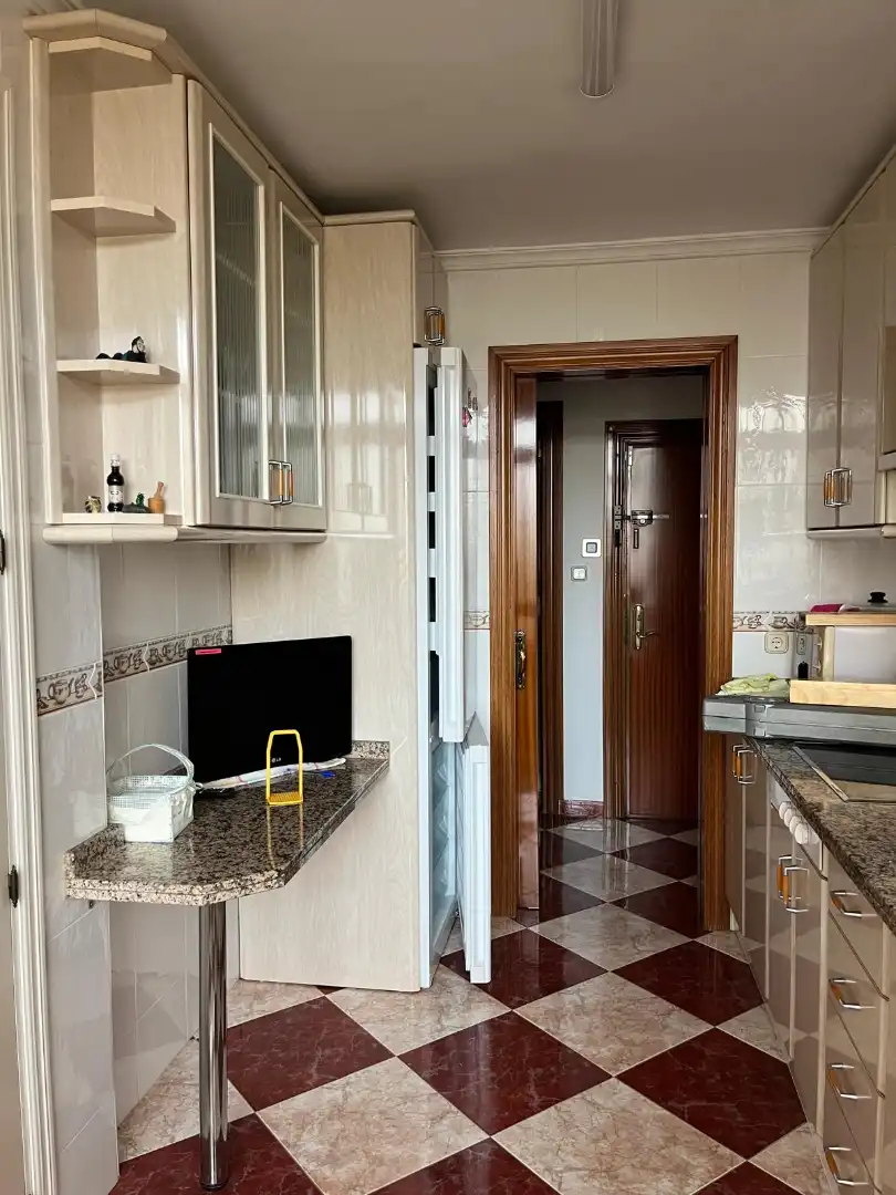 Küche von Wohnung zum Verkauf in Málaga mit Klimaanlage, Terrasse und Abstellraum
