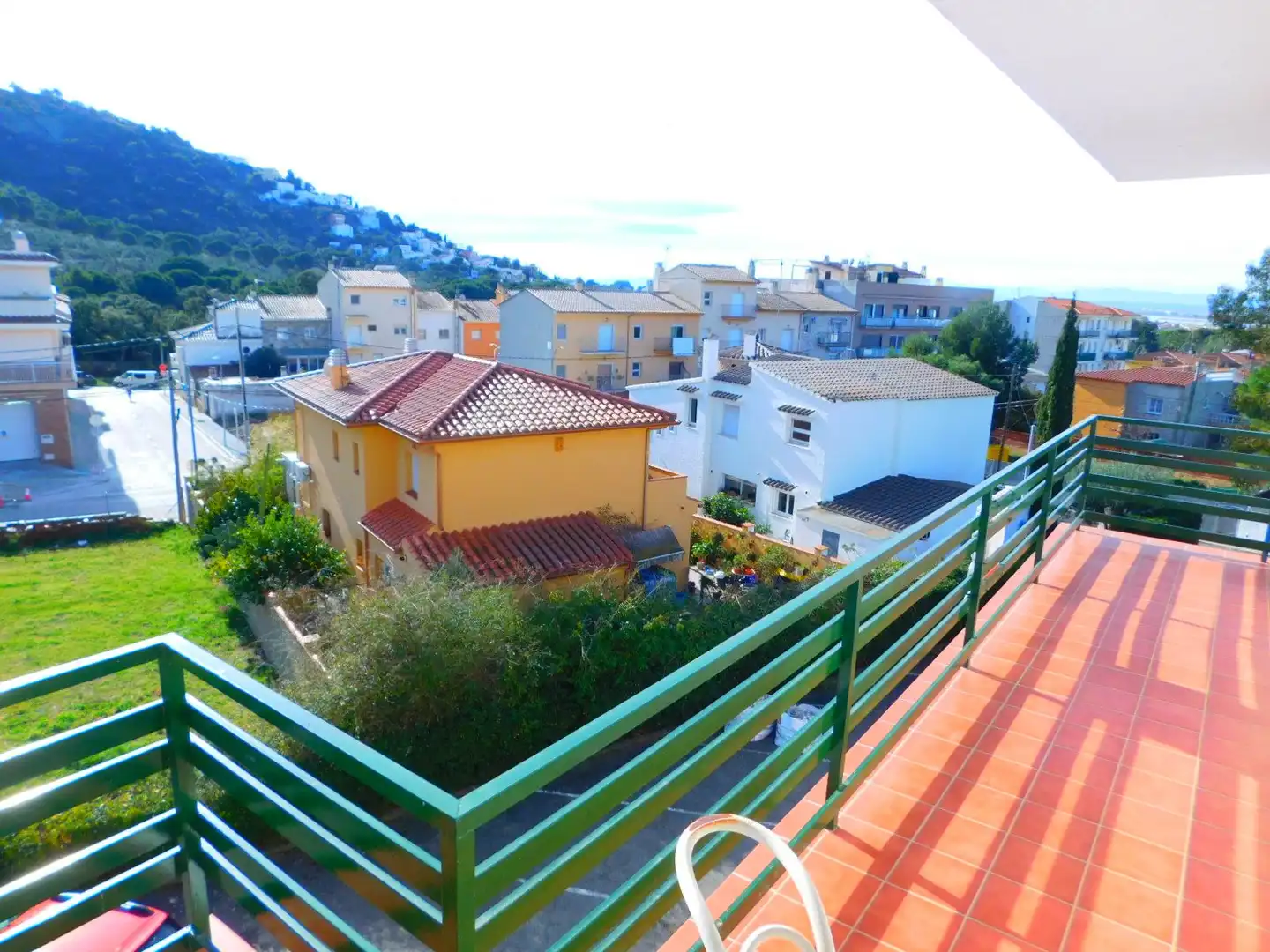 Vista exterior de Apartamento en venta en Roses con Piscina comunitaria