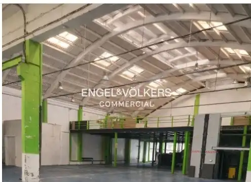 Fabrikhallen zur Miete in L'Hospitalet de Llobregat