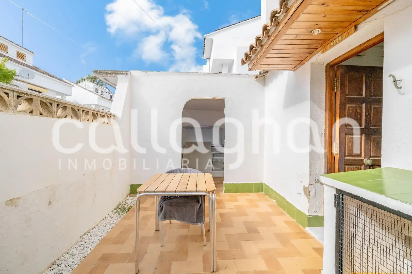 Terrassa de Casa adosada en venda en Sagunto / Sagunt amb Aire condicionat, Calefacció i Jardí privat
