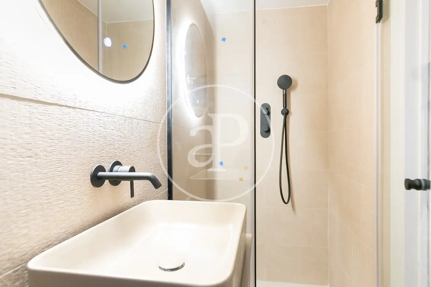 Piso en venta en C. del dos de Maig, Sagrada Família