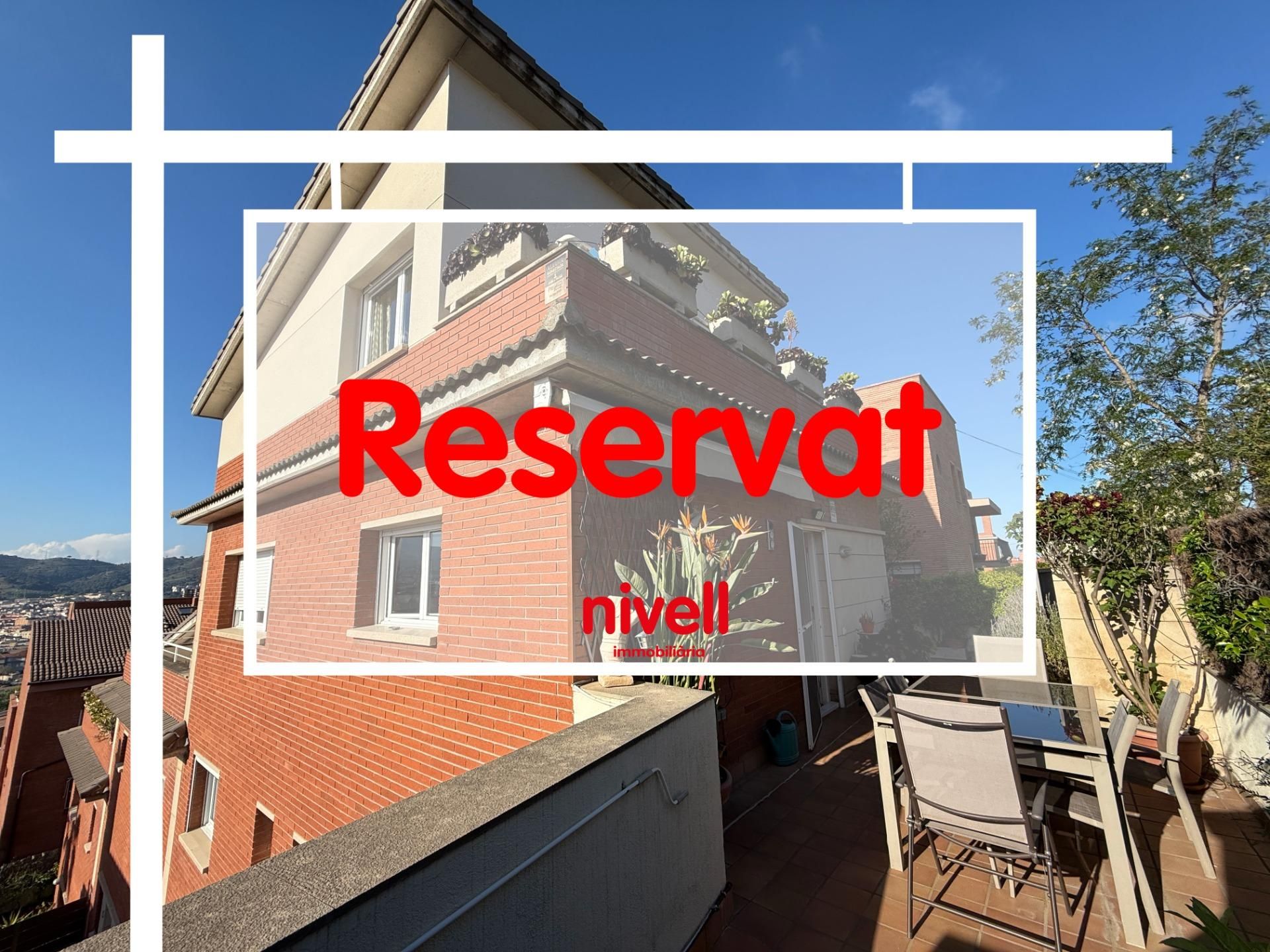 Exterior view of House or chalet for sale in  Barcelona Capital  with Air Conditioner, Heating and Terrace