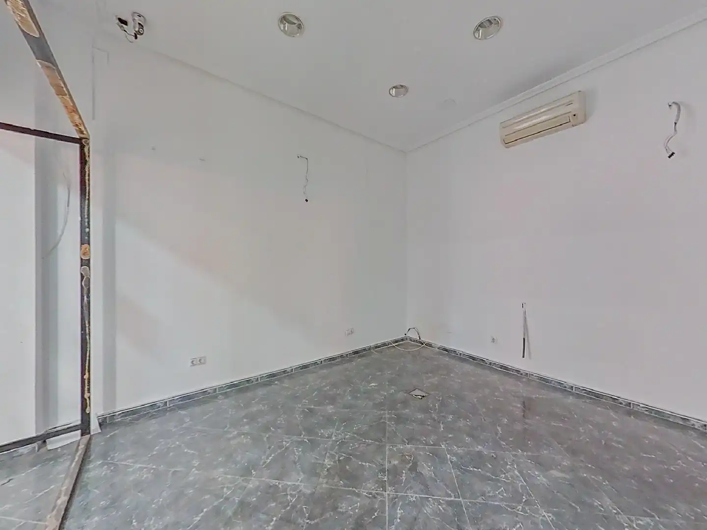 Local en venta en Alcalá de Henares