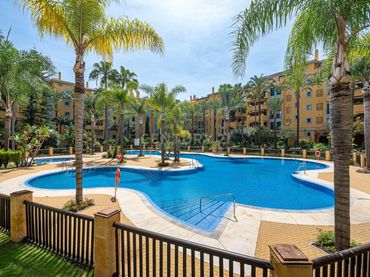 Apartament amb piscina en venda a AV BARCELONA (DE) 6 CJT LOS JAZMINESMARBELLA (MÁLAGA) 11