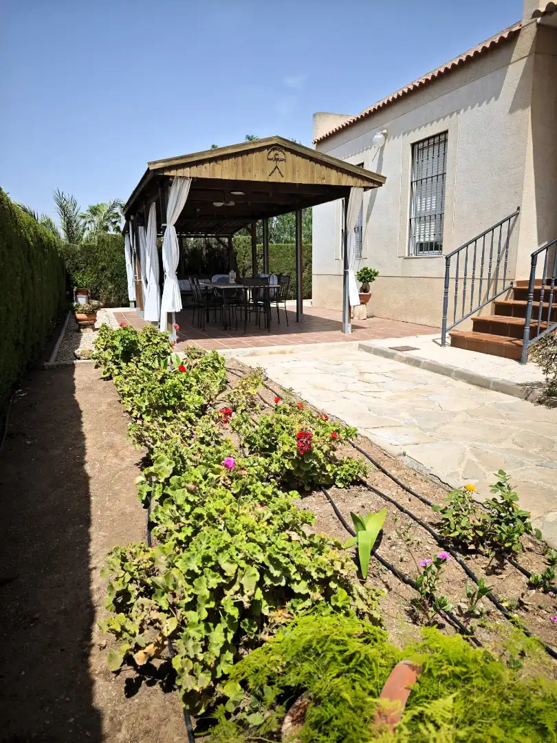 Chalet con jardín en venta en Camino del Azabache 21, imagen 4