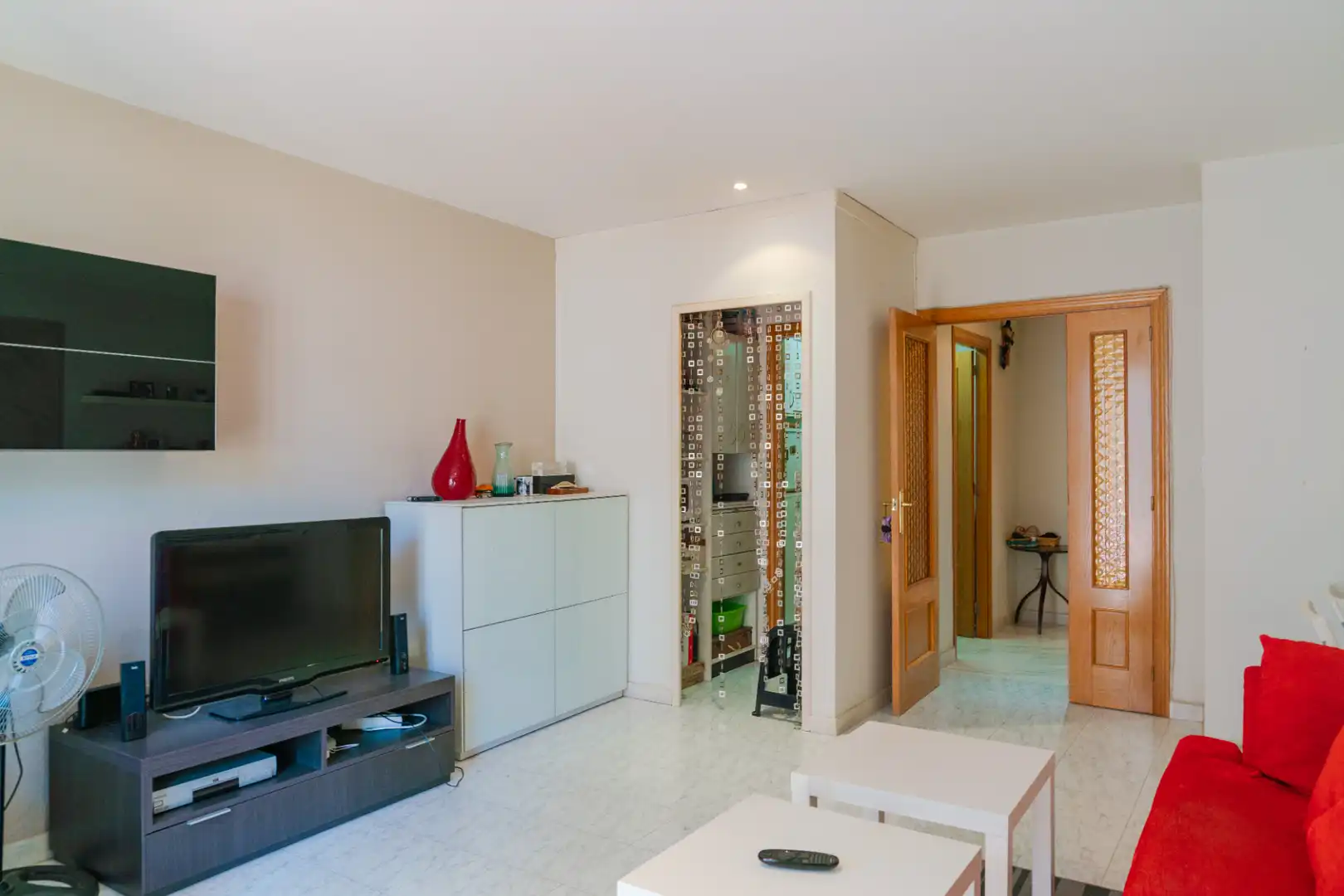 Living room of Flat for sale in Zaragoza  with Heating, Furnished and Oven
