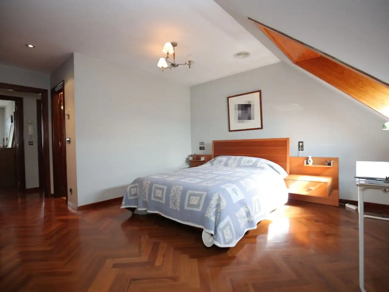 Dormitori de Pis en venda en A Coruña Capital  amb Parquet, Terrassa i Traster