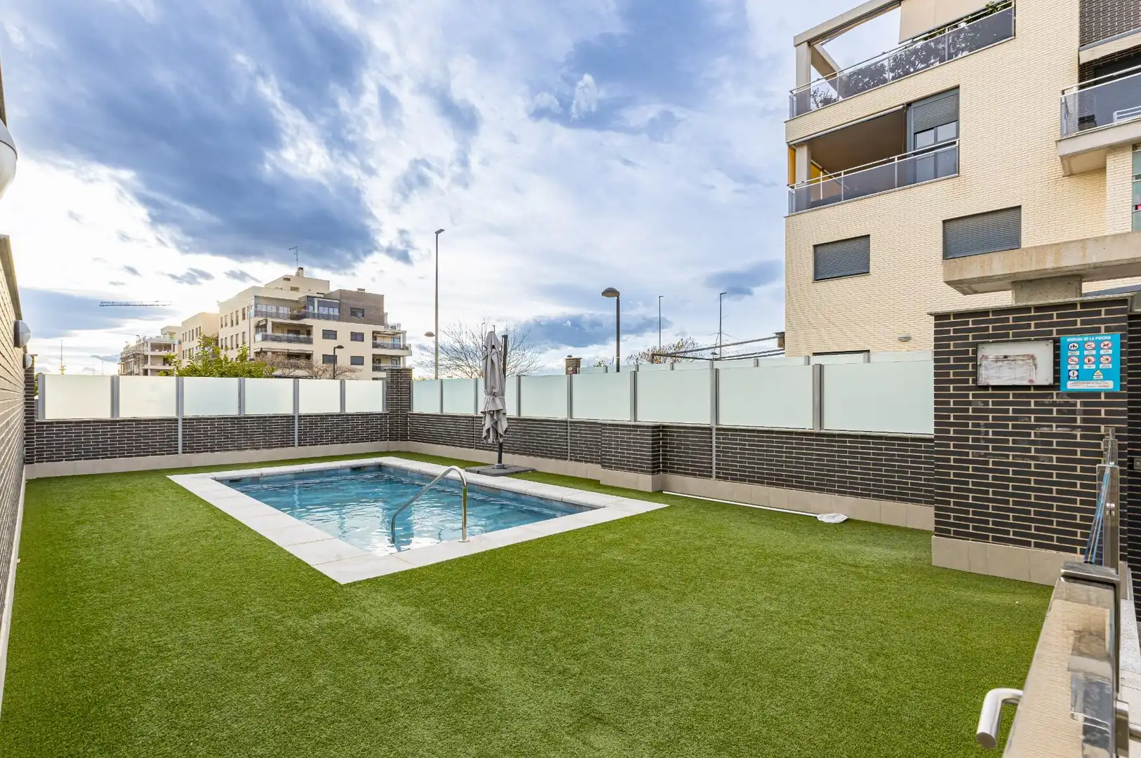 Piscina de Pis en venda en Murcia amb Aire condicionat, Calefacció i Terrassa
