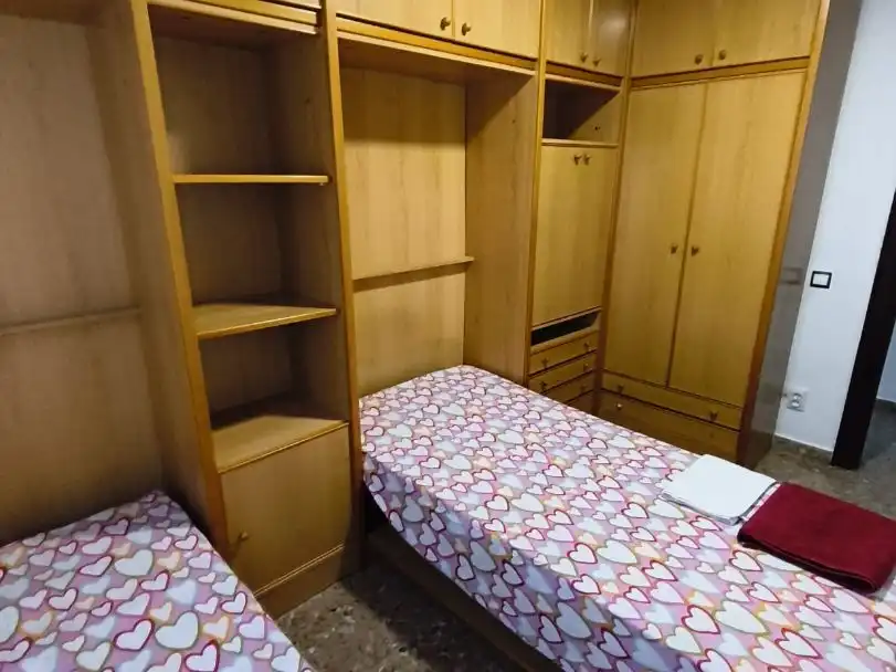 Bedroom of Flat for rent in El Rabal