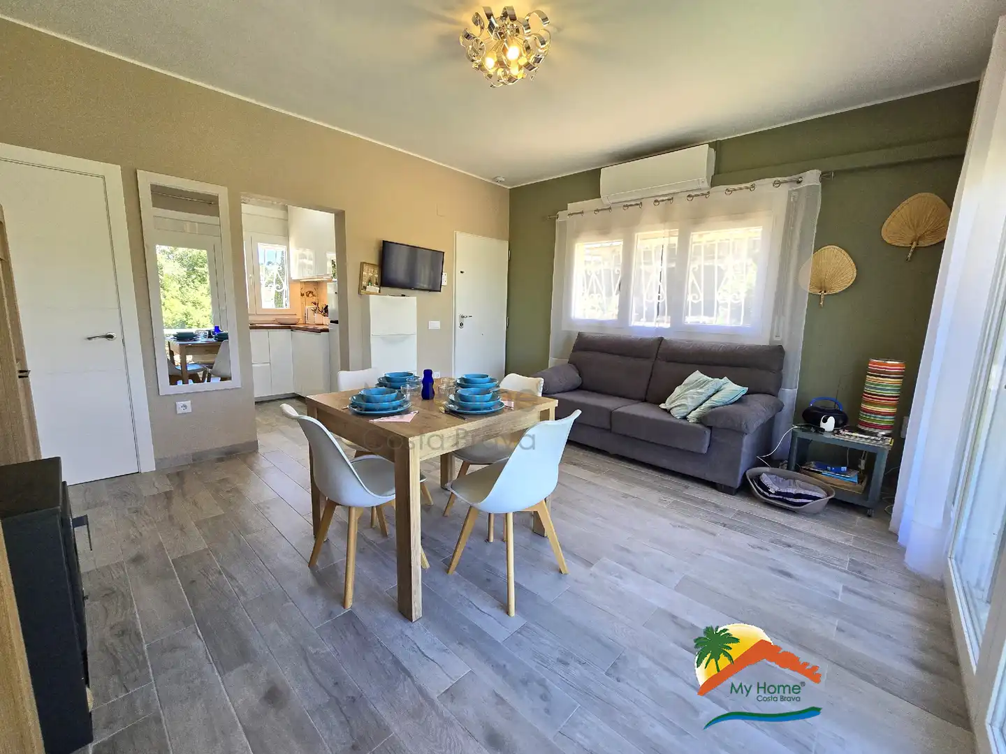 Sala de estar de Casa o chalet en venta en Lloret de Mar con Aire acondicionado, Calefacción y Jardín privado