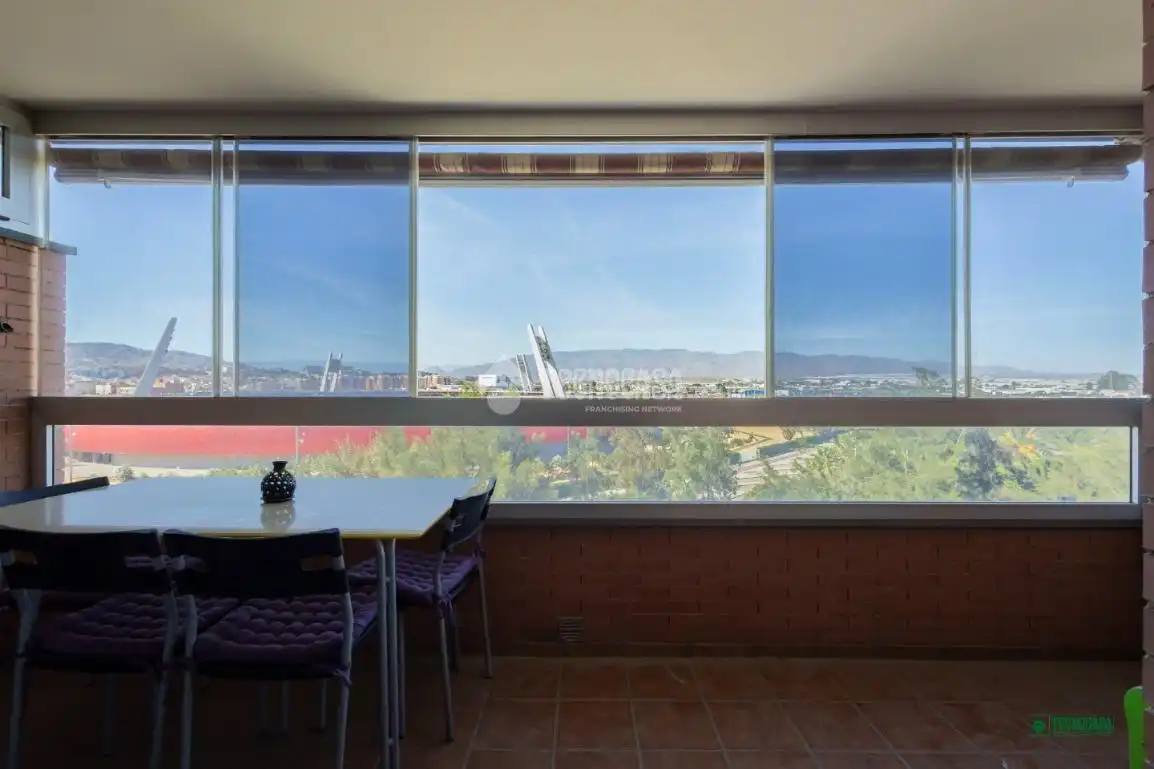 Terraza de Piso en venta en Almería con Terraza, Trastero y Piscina comunitaria