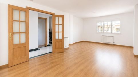 Foto 5 de Casa adosada en venta en Híjar, Las Gabias