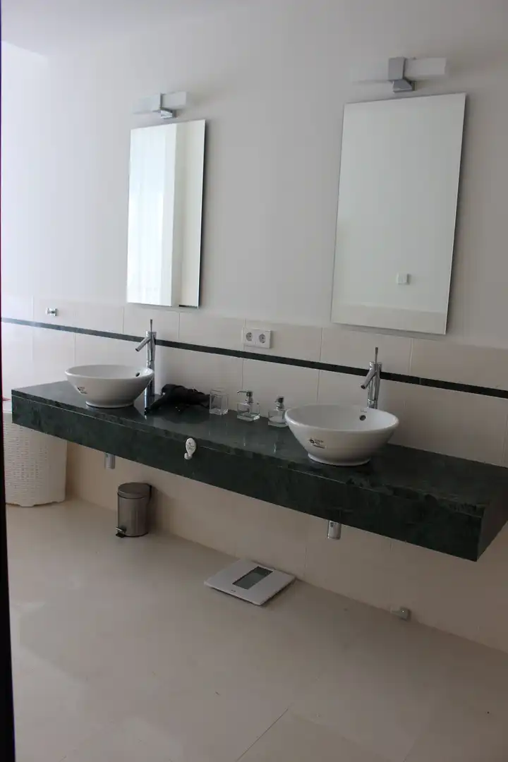 Bathroom of Houses for rent in Marbella  with Heating, Private garden and Terrace