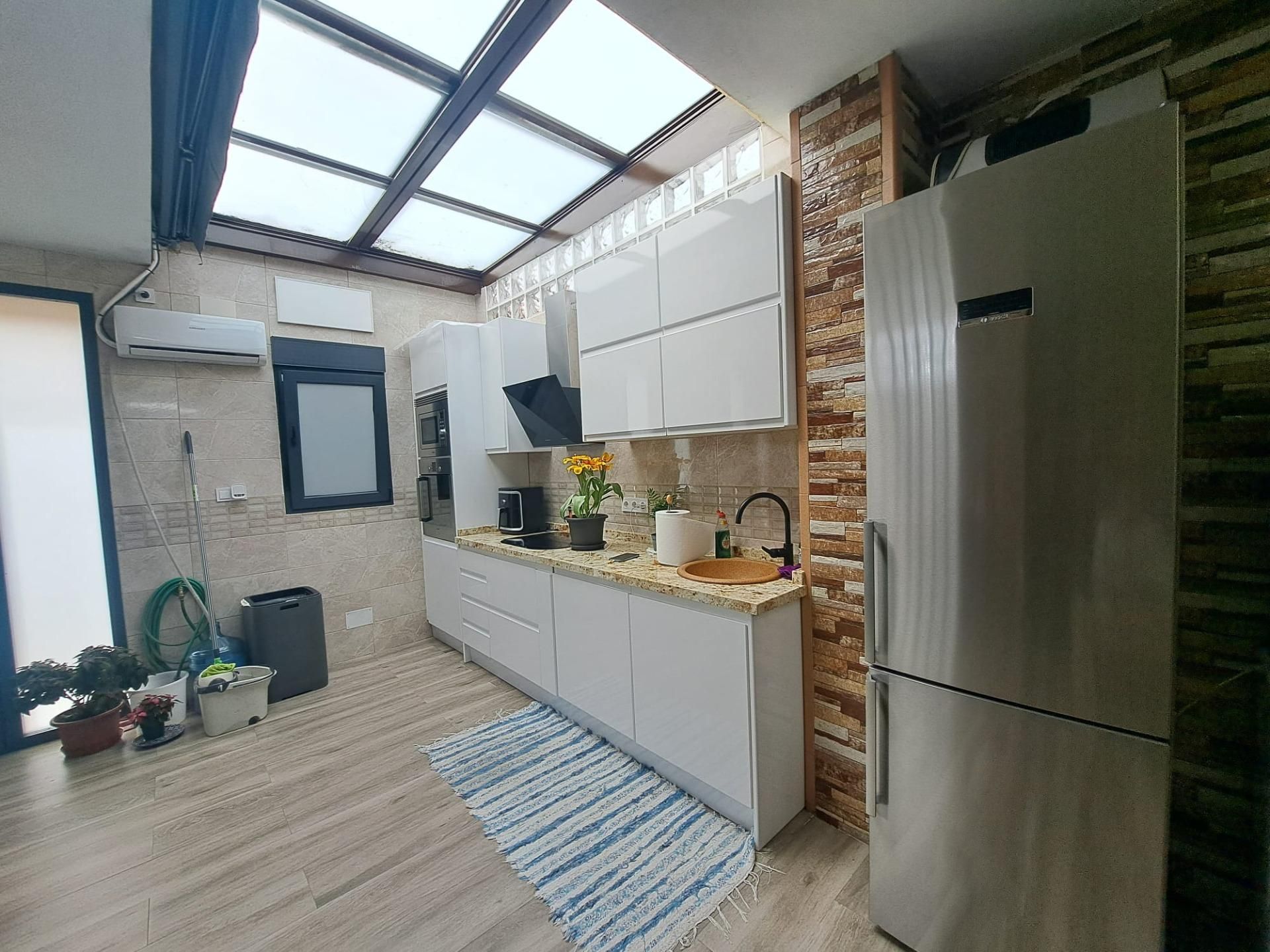 Kitchen of Single-family semi-detached for sale in Algeciras  with Terrace and Community pool