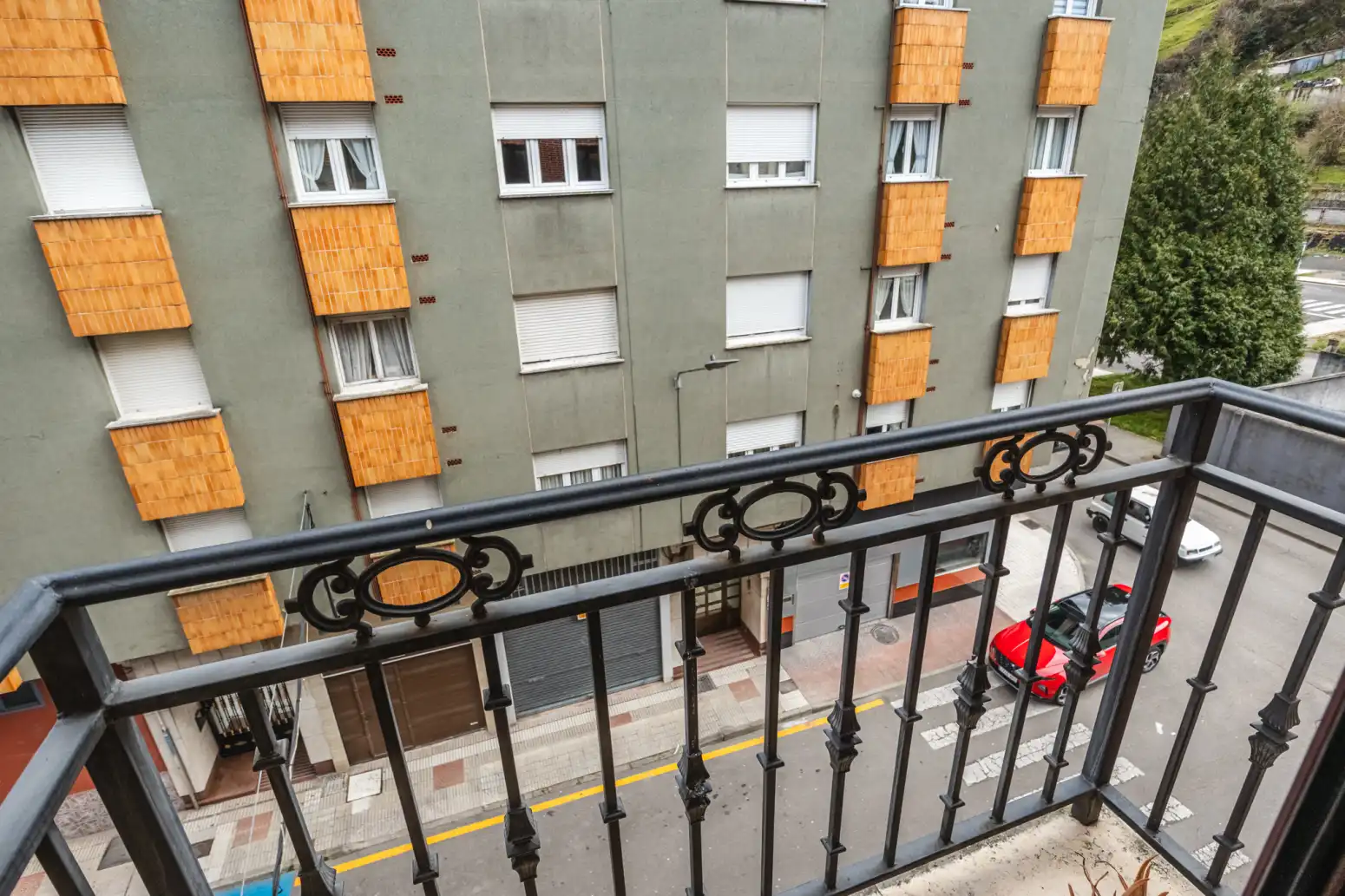 Terraza de Piso de alquiler en San Martín del Rey Aurelio con Calefacción, Terraza y Trastero