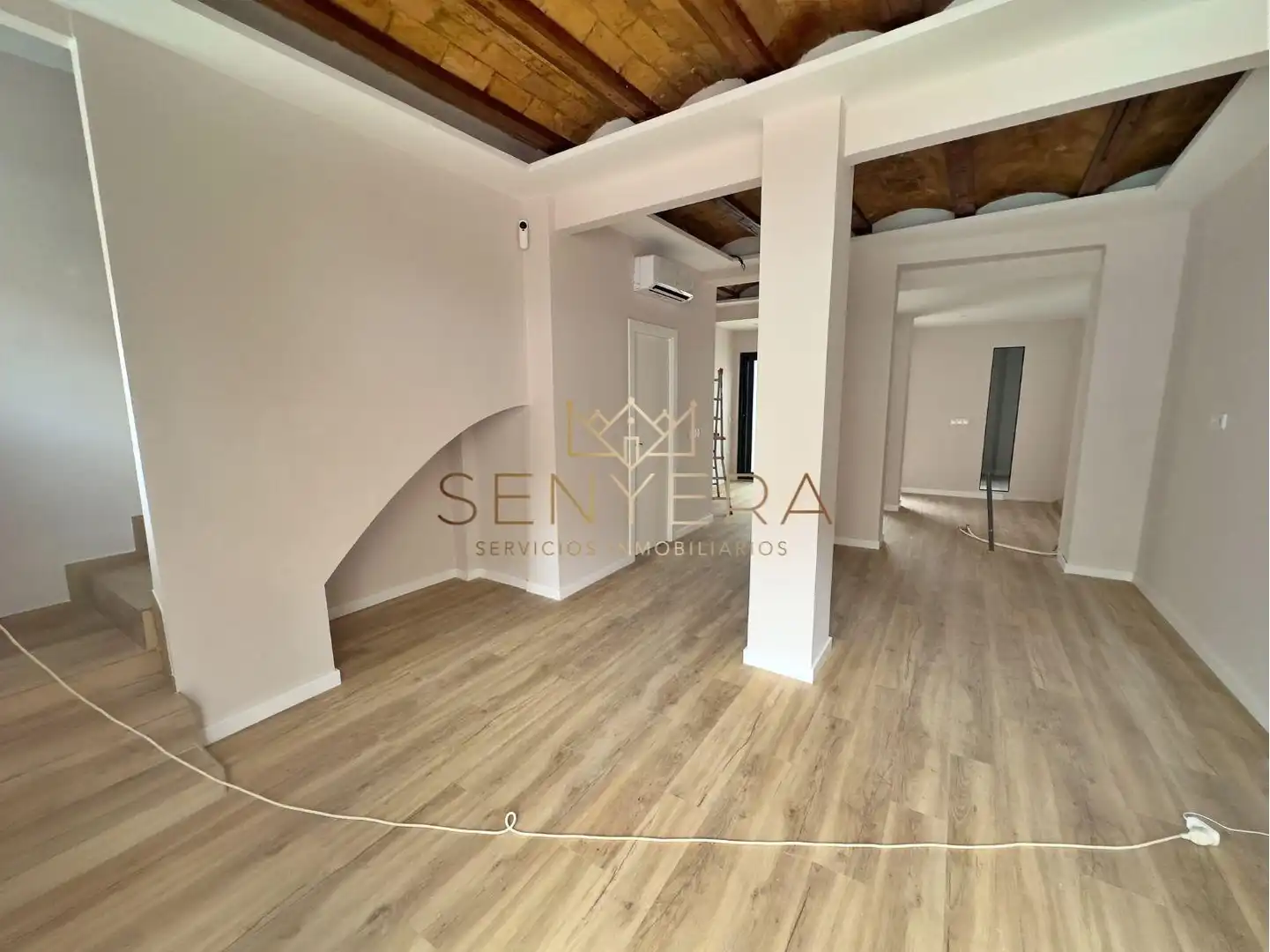 Casa adosada en venda en Valencia amb Aire condicionat, Parquet i Terrassa