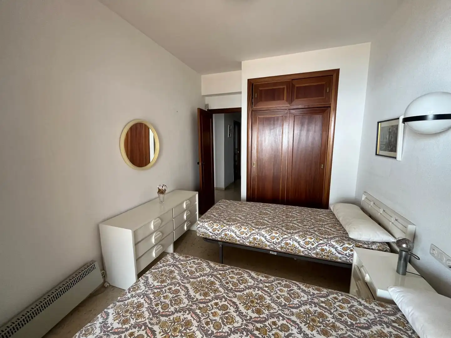 Habitación de Apartamento en venta en Gandia con Terraza, Amueblado y Piscina comunitaria
