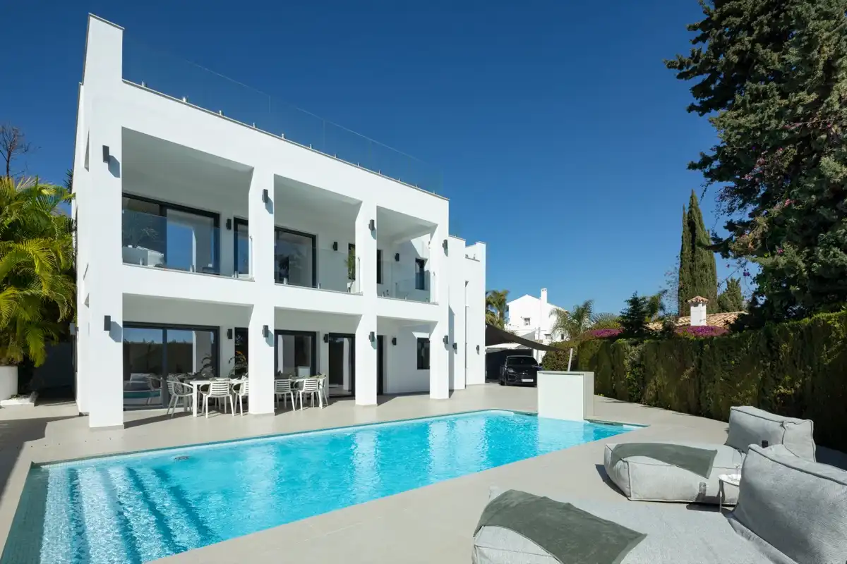 Villa con terrazza in vendita a Nueva Andalucía, imagen 3