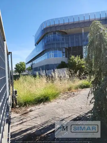 Außenansicht von Fabrikhallen zum Verkauf in Torrijos