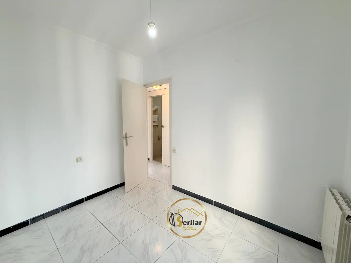 Piso en venta en Sabadell con Calefacción y Microondas