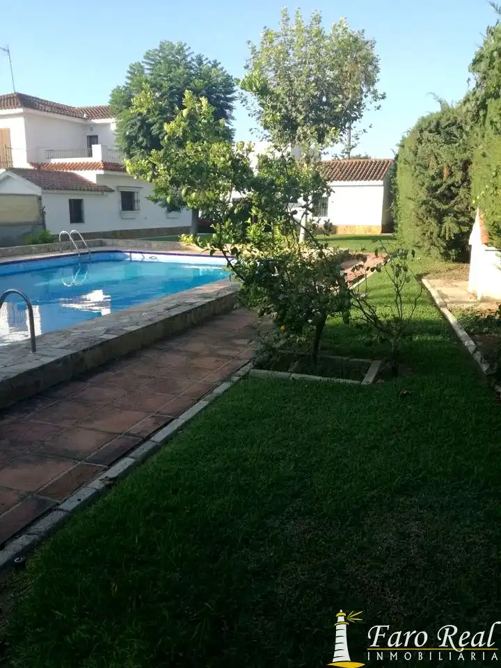 Houses for sale in Bonanza - Avda de Huelva - Barrio Andalucia