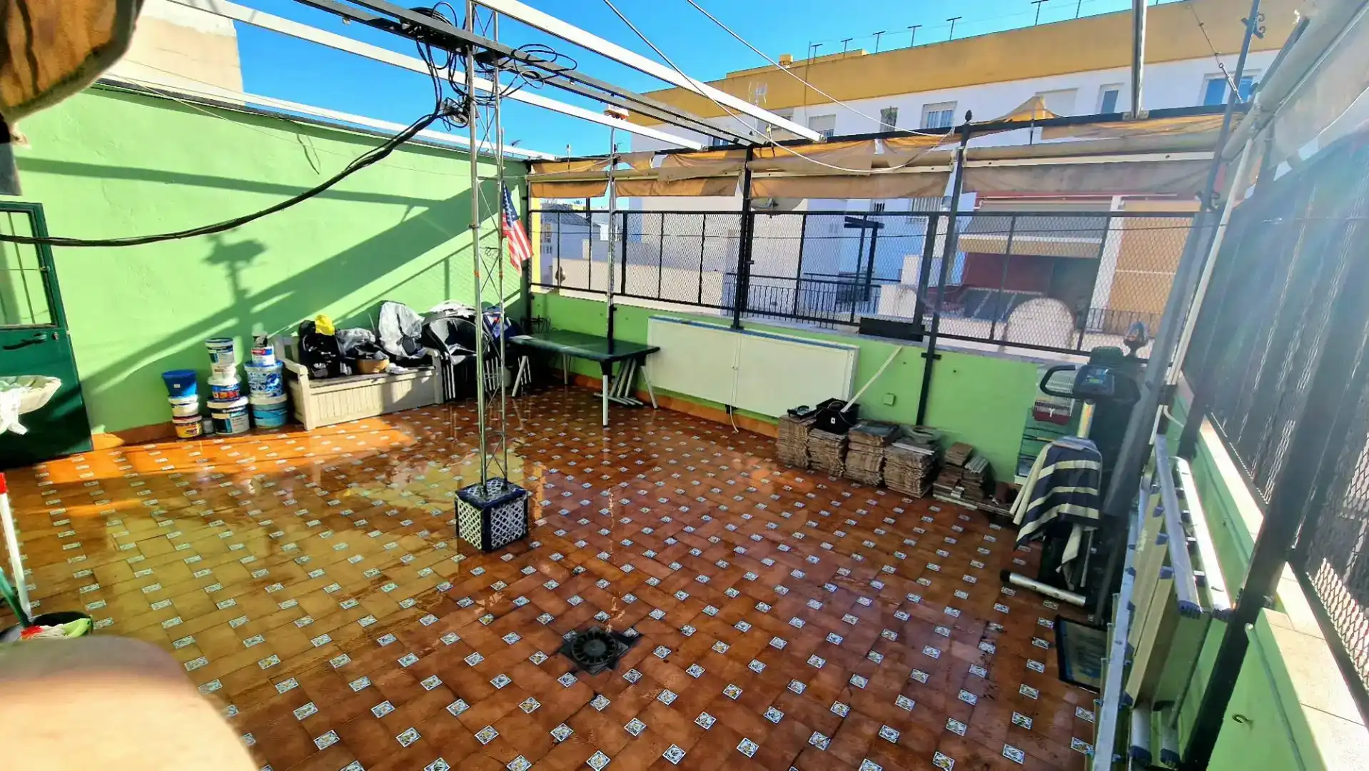 Terrace of Houses for sale in  Sevilla Capital  with Air Conditioner