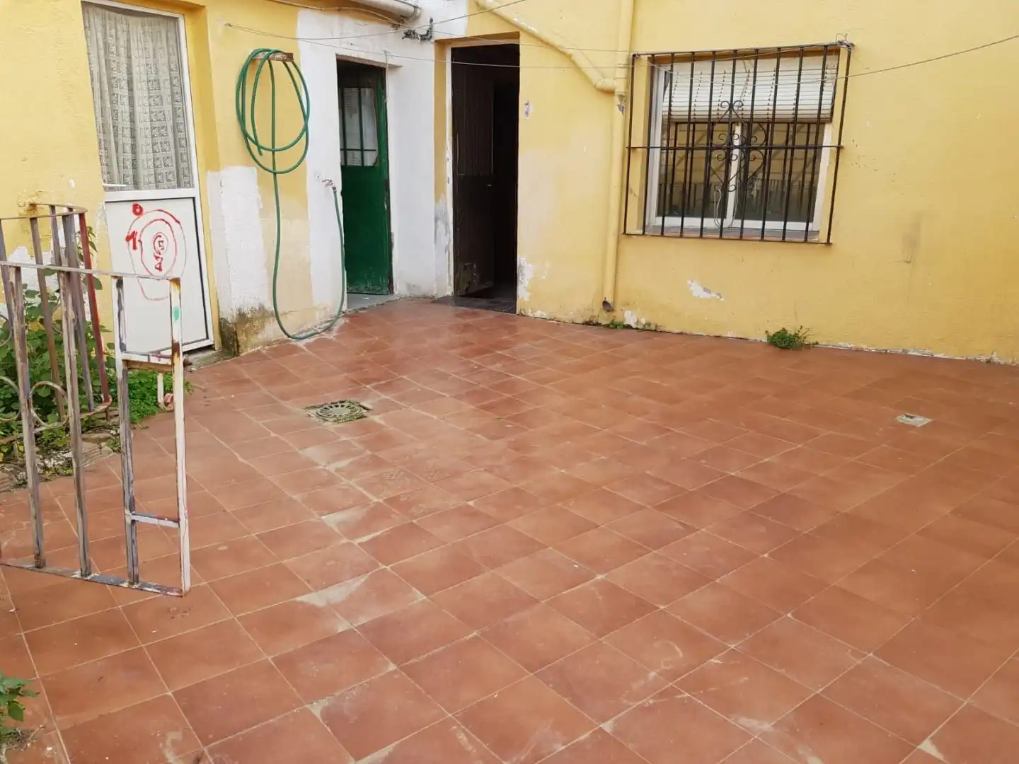 Planta baja en venta en Jaén con Trastero
